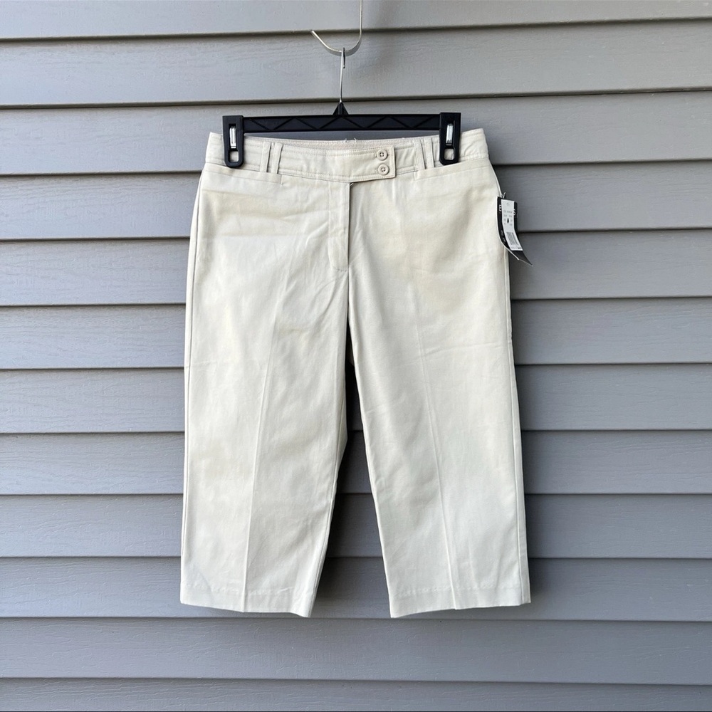 Briggs NY Women’s Capri 10 Petite Khaki Beige Cropped Pants 2kY Style
